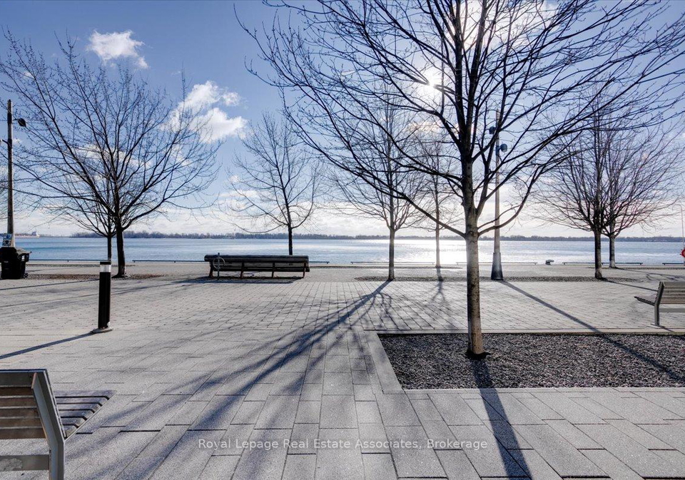 29-queens-quay-e-toronto-ontario-c12896968