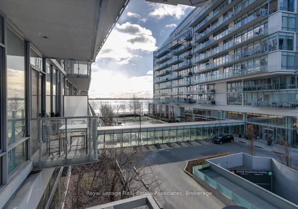 29-queens-quay-e-toronto-ontario-c12896968
