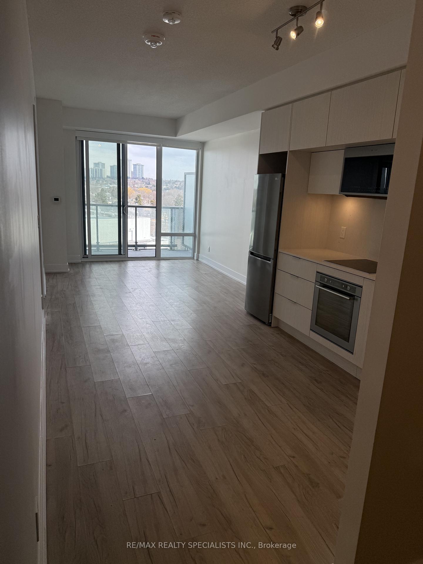 25-adra-grado-way-north-york-ontario-c12897106