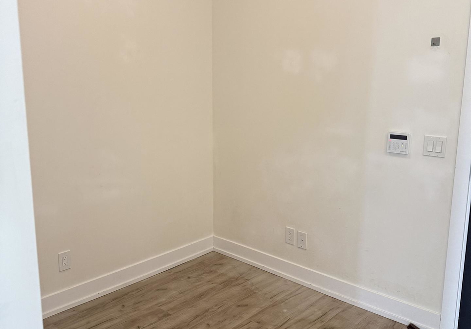 25-adra-grado-way-north-york-ontario-c12897106