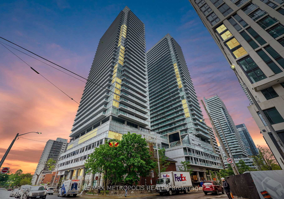 195-redpath-avenue-toronto-ontario-c12897374