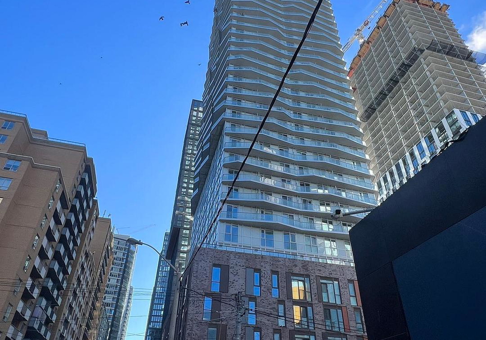 100-dalhousie-street-toronto-ontario-c12897656