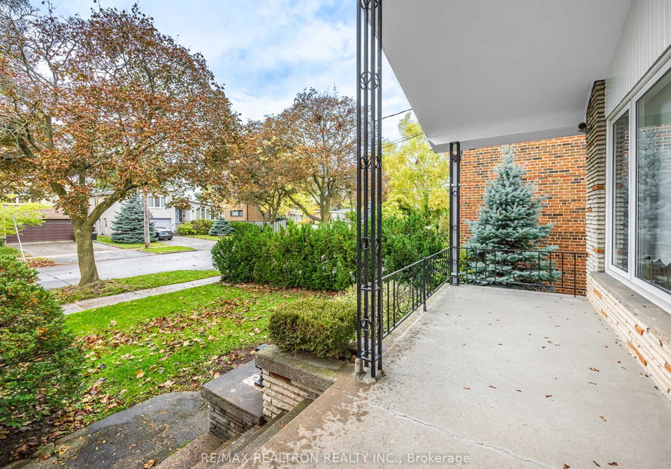 88-rockford-road-toronto-ontario-c12897710