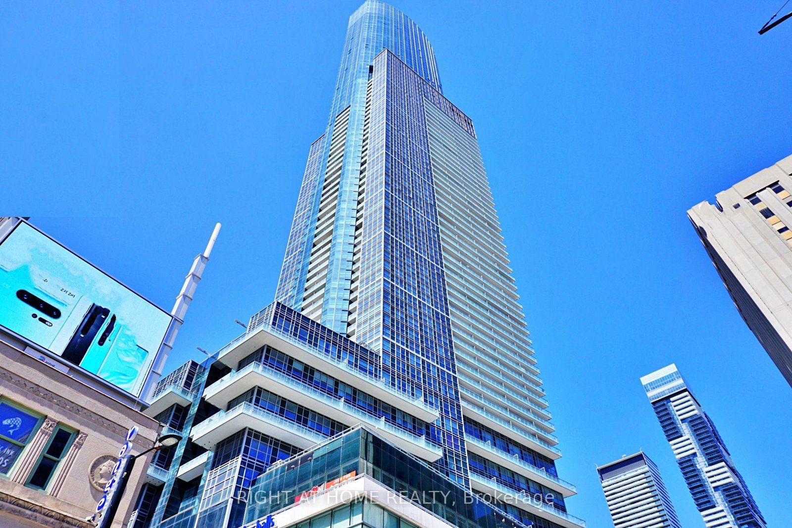 386-yonge-street-toronto-ontario-c12897756