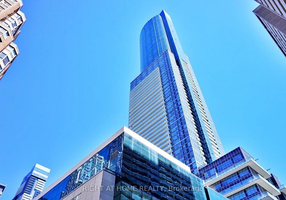 386-yonge-street-toronto-ontario-c12897756
