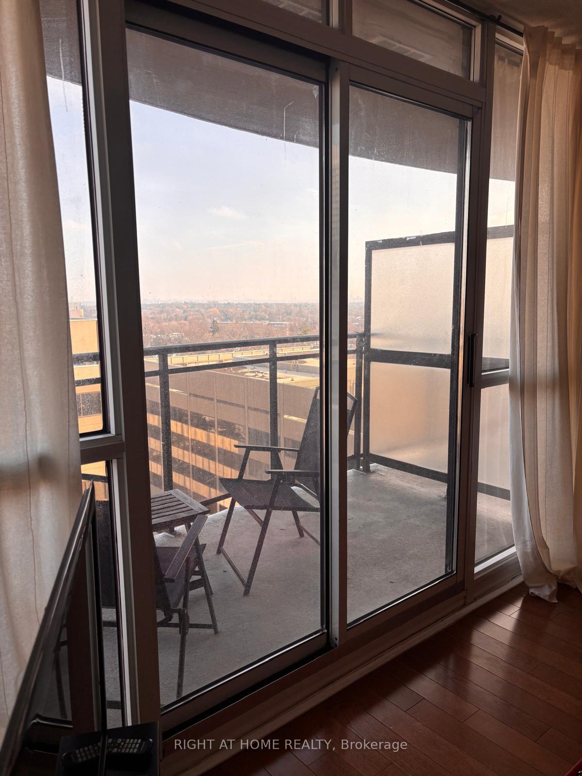 33-sheppard-avenue-e-north-york-ontario-c12897782