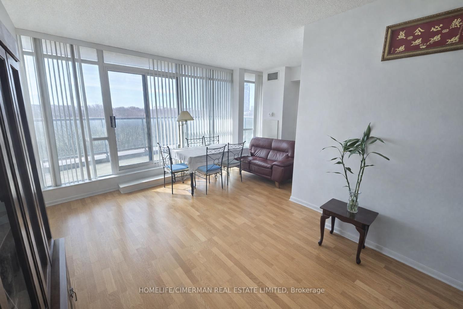 219-fort-york-boulevard-toronto-ontario-c12897786