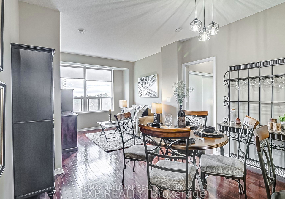 736-spadina-avenue-toronto-ontario-c12898072