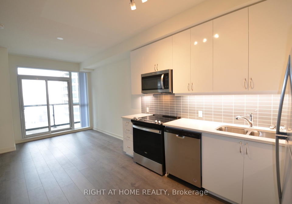 4955-yonge-street-north-york-ontario-c12898174