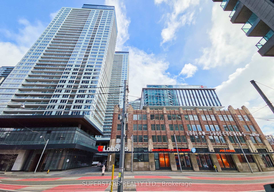 19-bathurst-street-toronto-ontario-c12898228