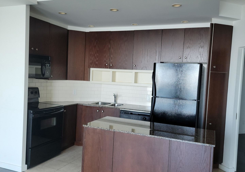 208-queens-quay-w-toronto-ontario-c12898260