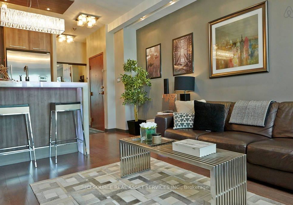 10-yonge-street-toronto-ontario-c12898306
