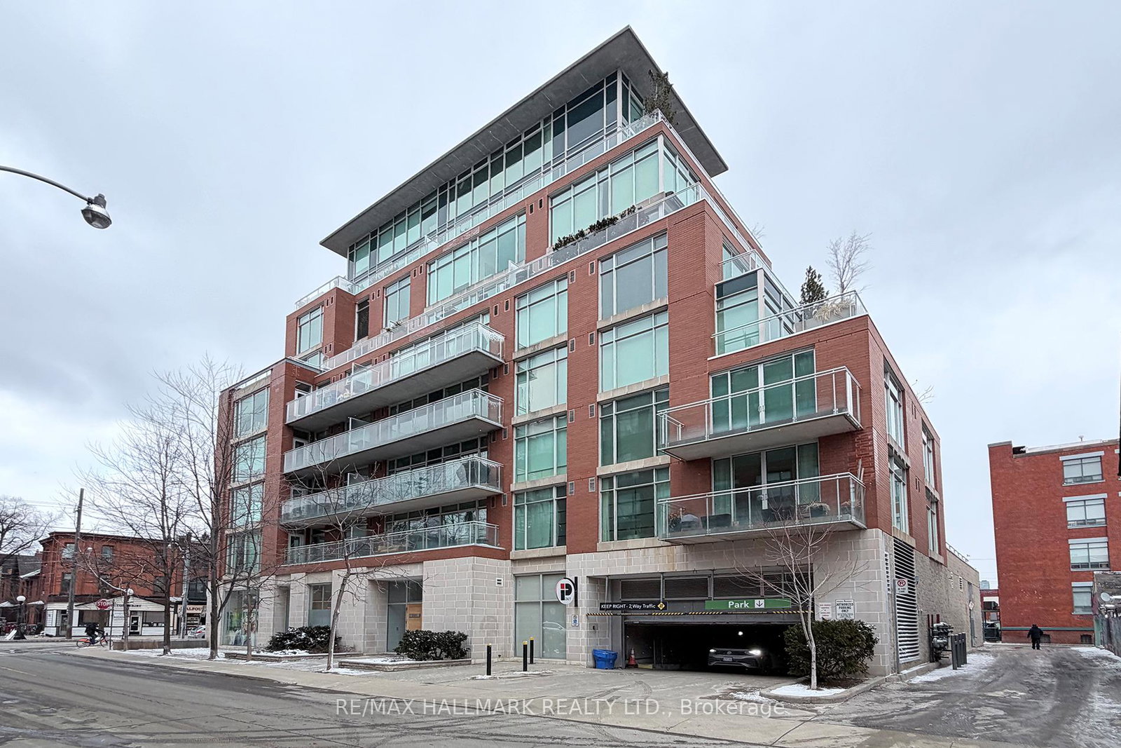 301-markham-street-toronto-ontario-c12898348