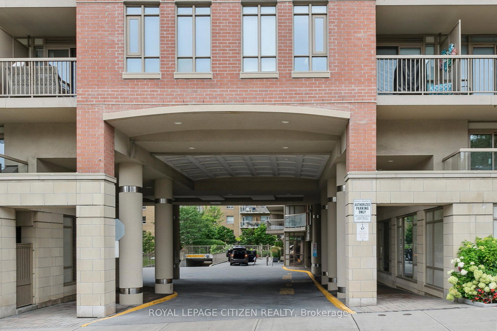 900-mount-pleasant-road-toronto-ontario-c12898456
