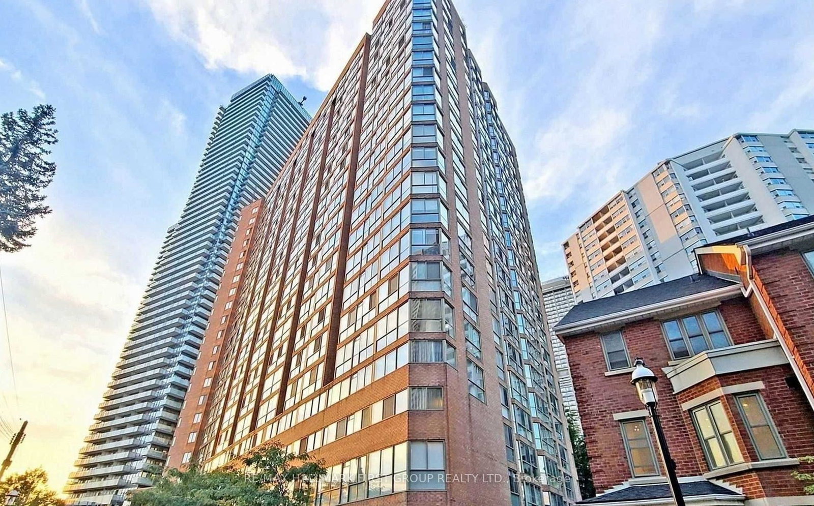 1055-bay-street-toronto-ontario-c12898608