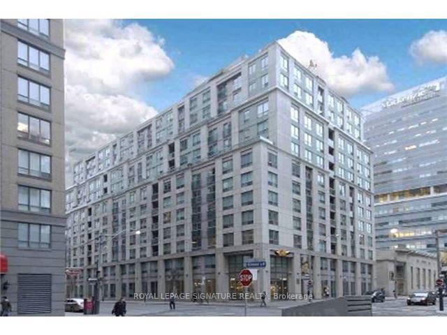168-simcoe-street-toronto-ontario-c12898778