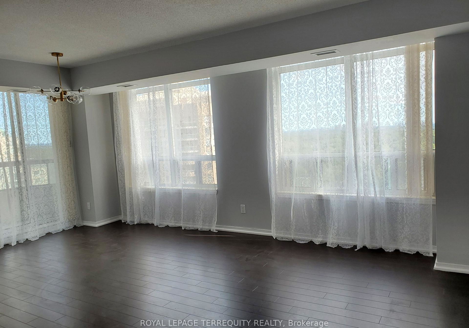 8-hillcrest-avenue-north-york-ontario-c12898780