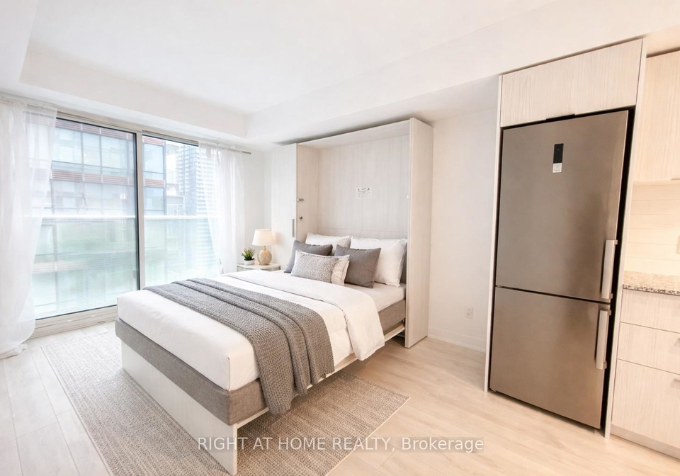 501-yonge-street-toronto-ontario-c12898844