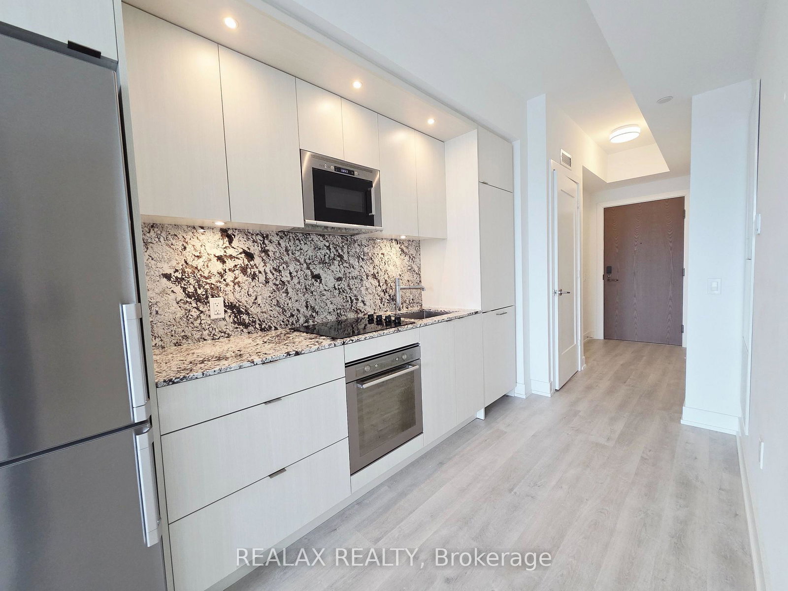 30-inn-on-the-park-drive-north-york-ontario-c12898936
