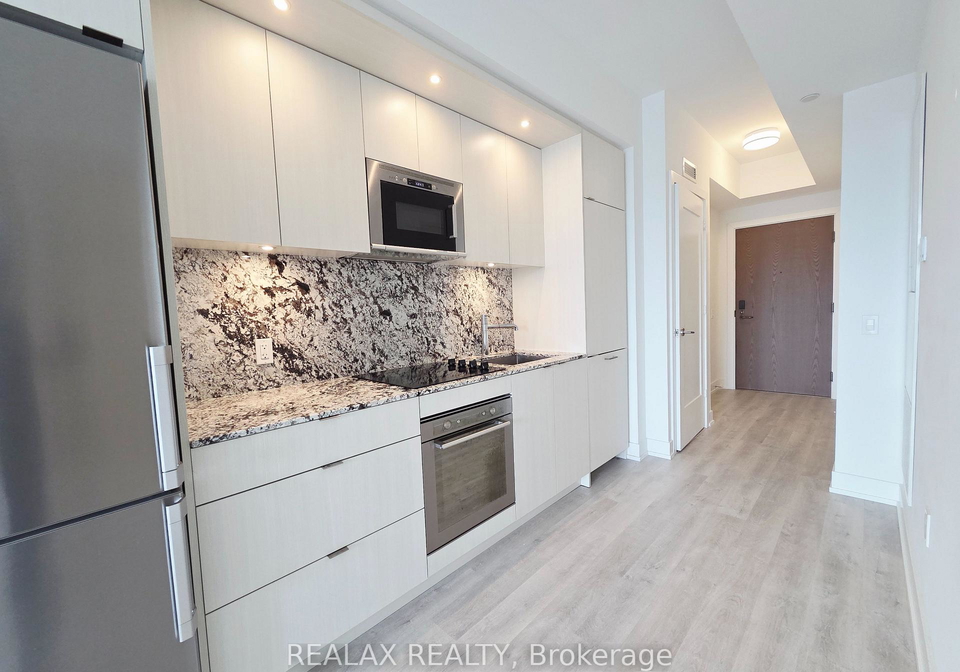 30-inn-on-the-park-drive-north-york-ontario-c12898936