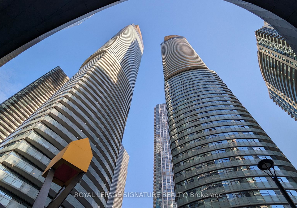 14-york-street-toronto-ontario-c12898990