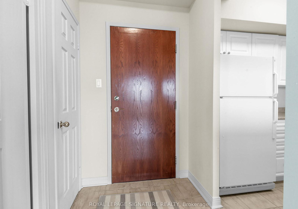 800-sheppard-avenue-w-toronto-ontario-c12899262