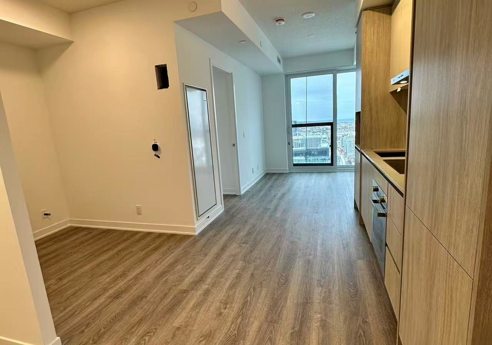 180-front-street-e-toronto-ontario-c12899700