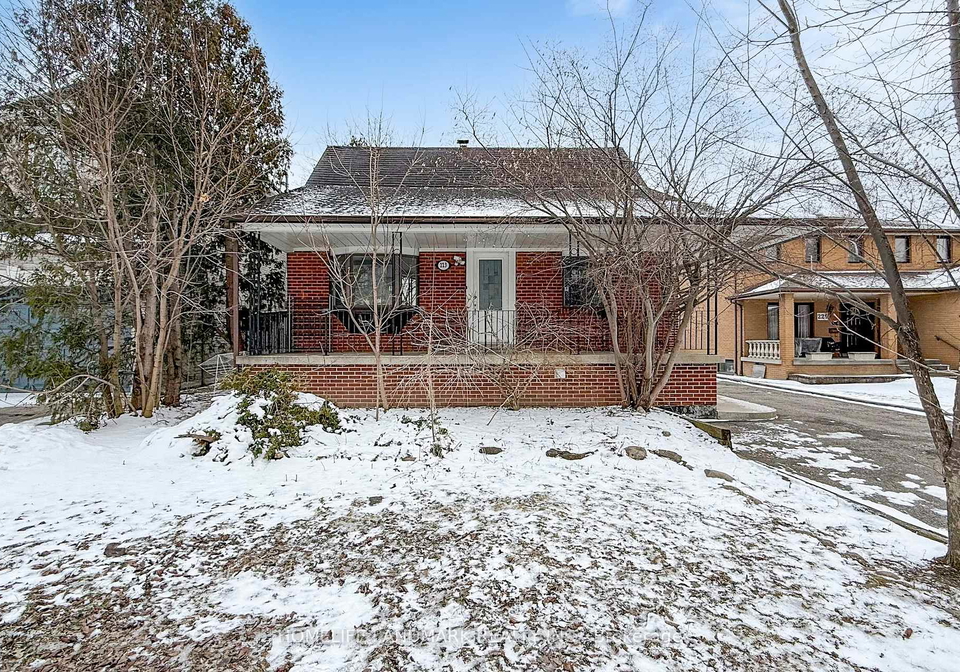 223-pleasant-avenue-toronto-ontario-c12899868