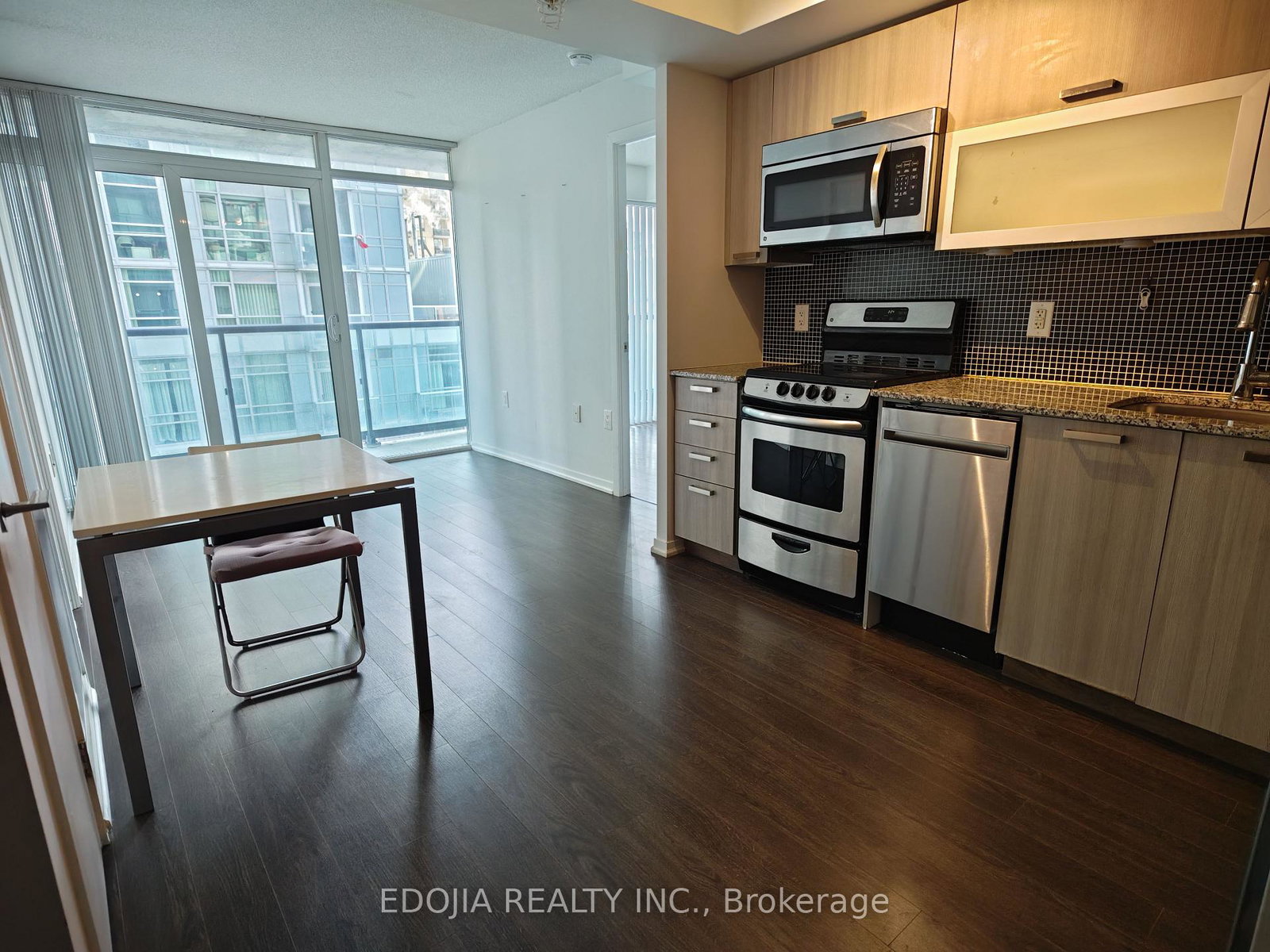 36-lisgar-street-toronto-ontario-c12899948