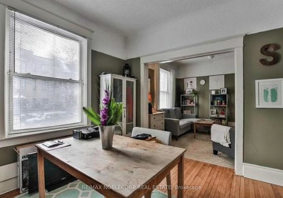 3winchester-street-toronto-ontario-c12900004