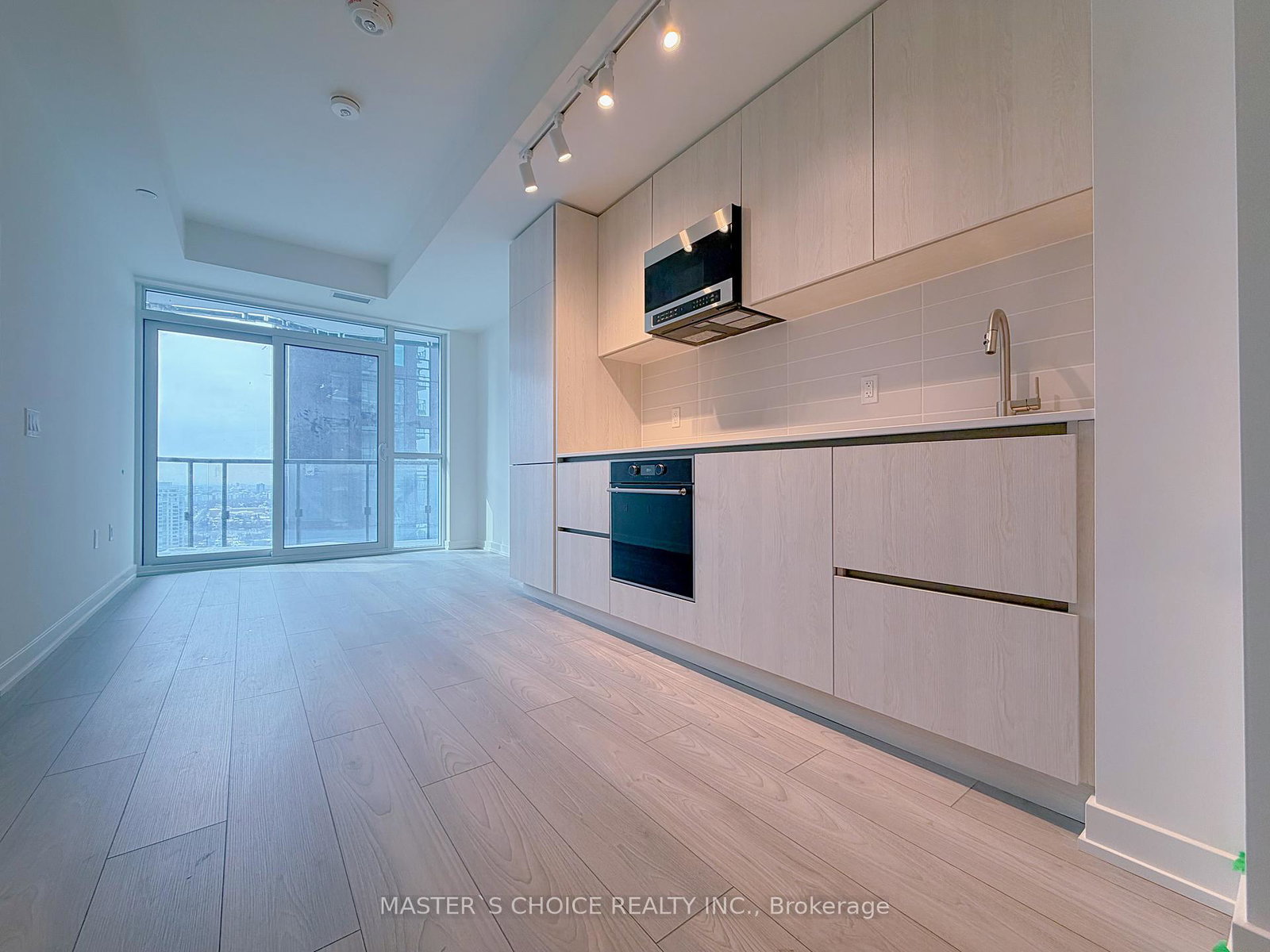 110-broadway-avenue-toronto-ontario-c12900632