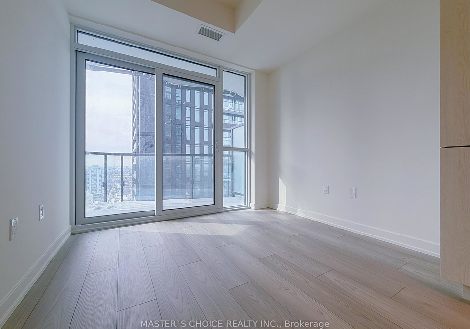 110-broadway-avenue-toronto-ontario-c12900632