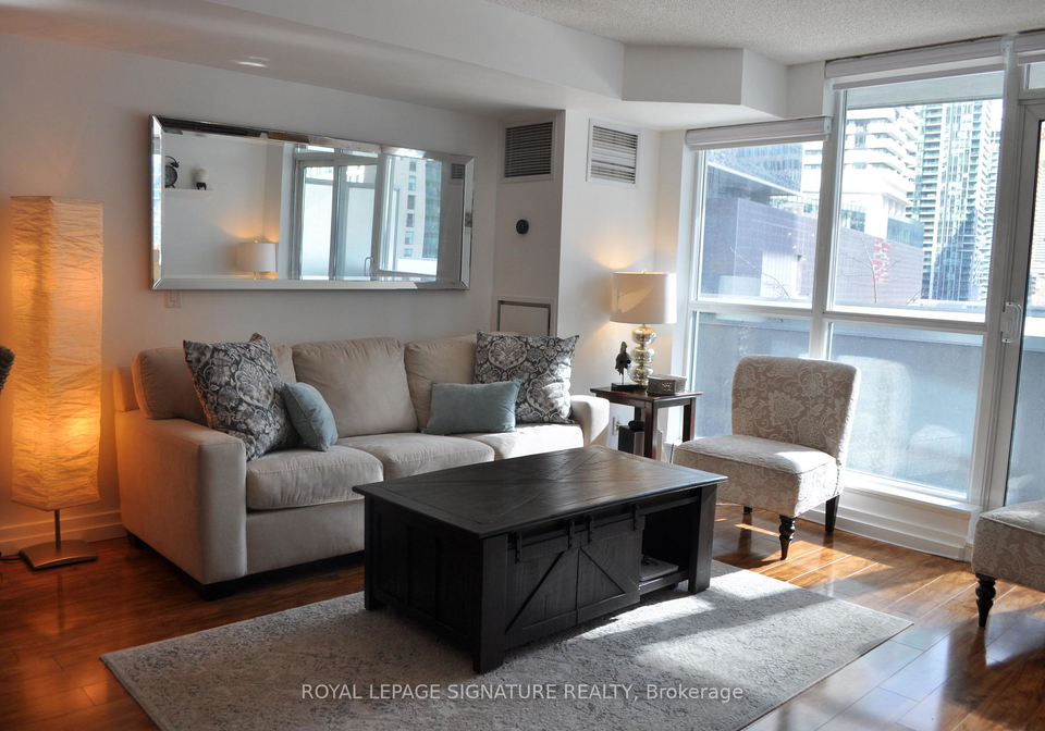 8-york-street-toronto-ontario-c12900668