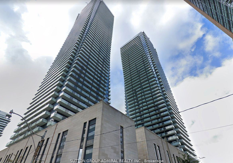 1080-bay-street-toronto-ontario-c12900728
