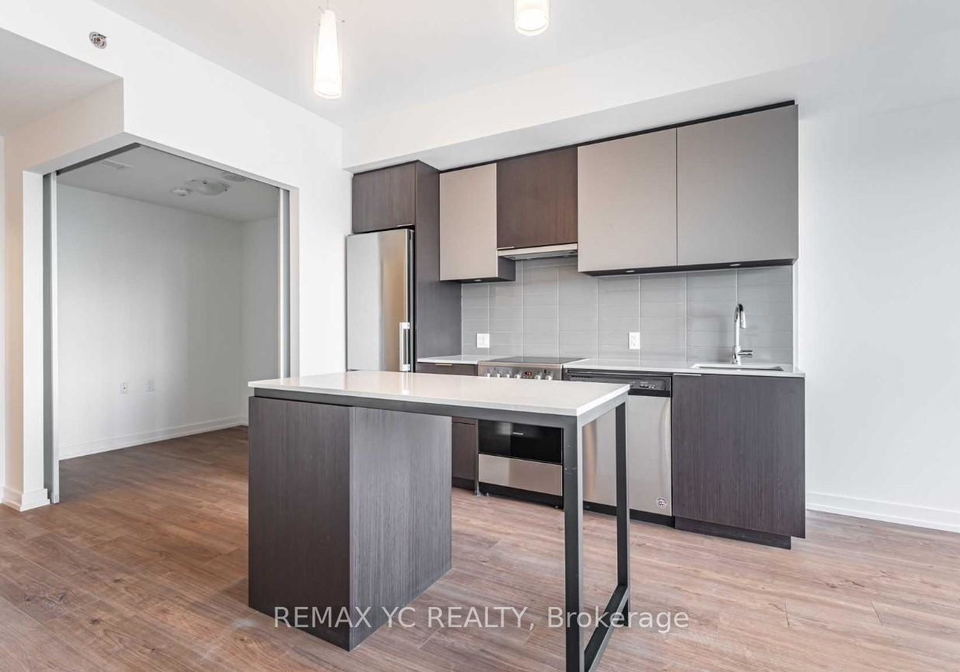 203-college-street-toronto-ontario-c12900732