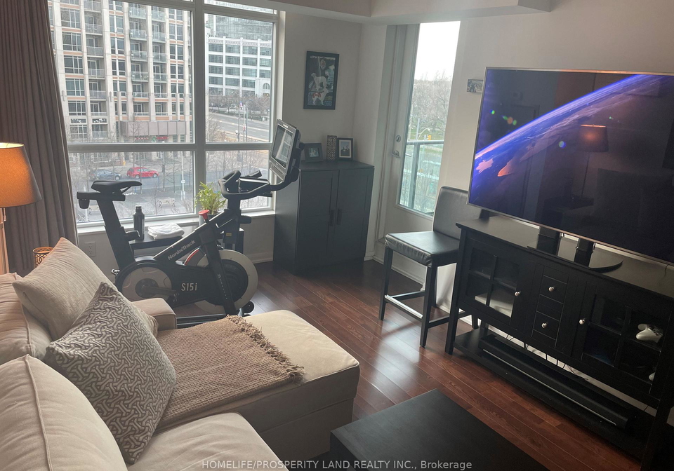 215-fort-york-boulevard-toronto-ontario-c12901278
