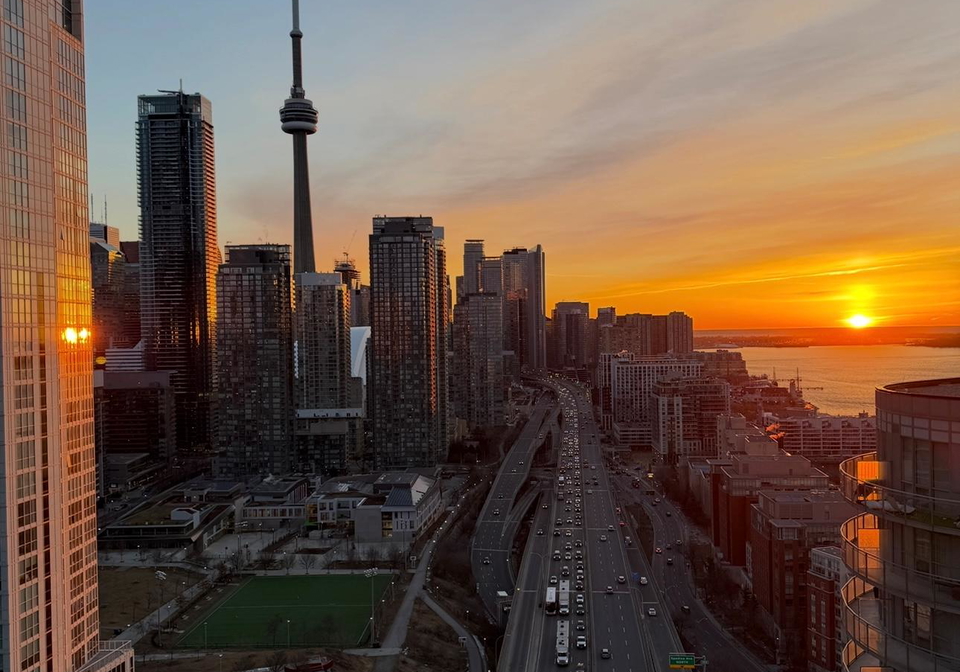 17-bathurst-street-toronto-ontario-c12901442