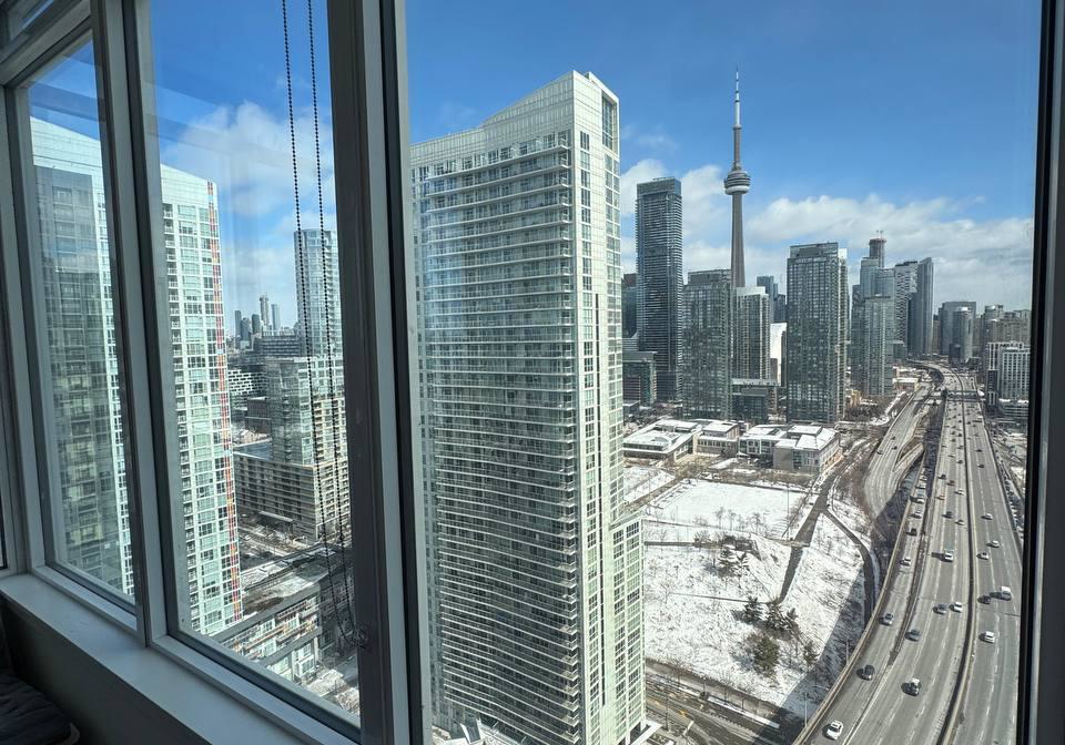 17-bathurst-street-toronto-ontario-c12901442