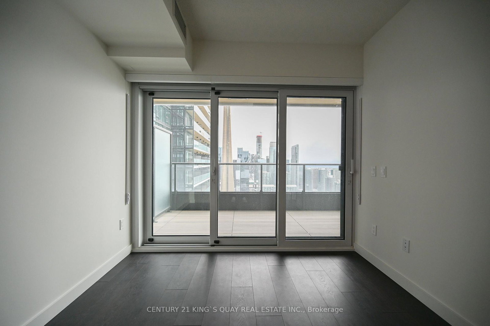3-concord-cityplace-way-toronto-ontario-c12901456