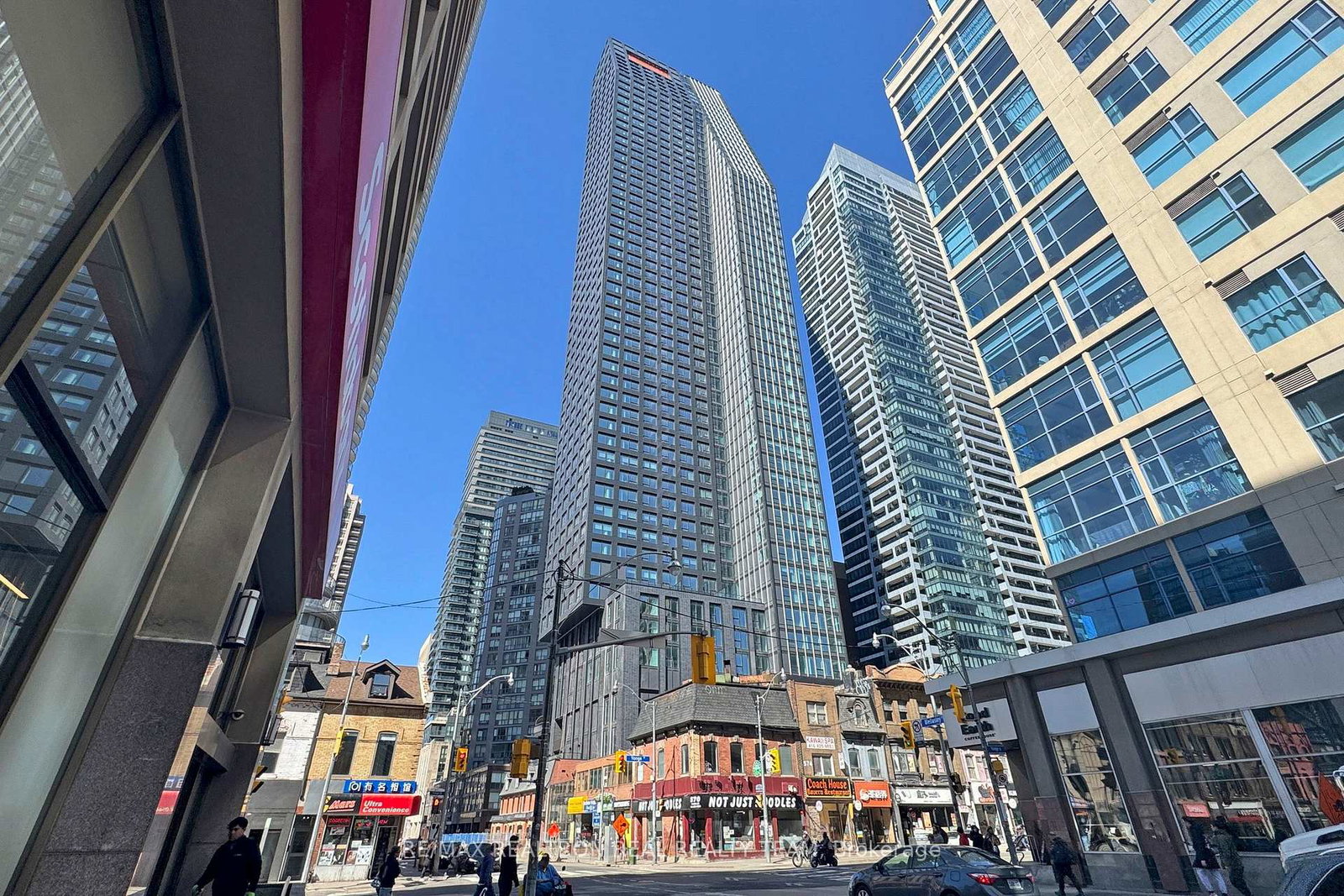 8-wellesley-street-w-toronto-ontario-c12901474