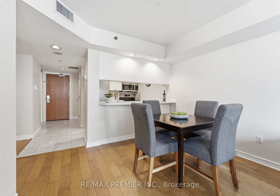 38-elm-street-toronto-ontario-c12901526