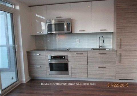 210-simcoe-street-toronto-ontario-c12901686