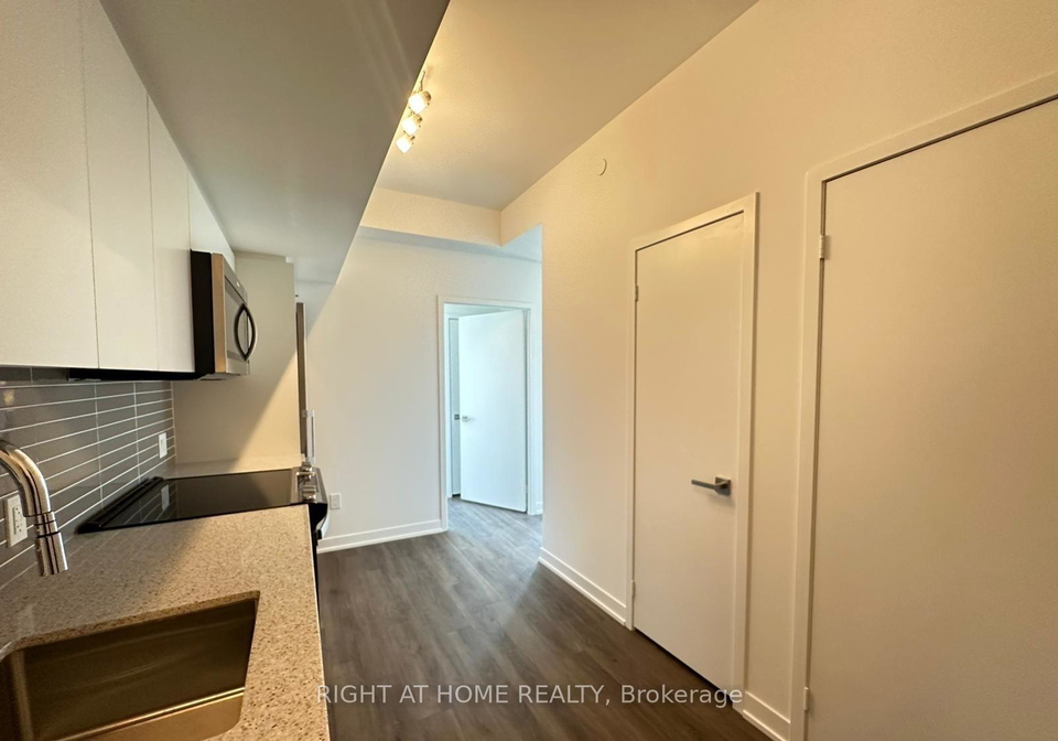 500-wilson-avenue-toronto-ontario-c12901754