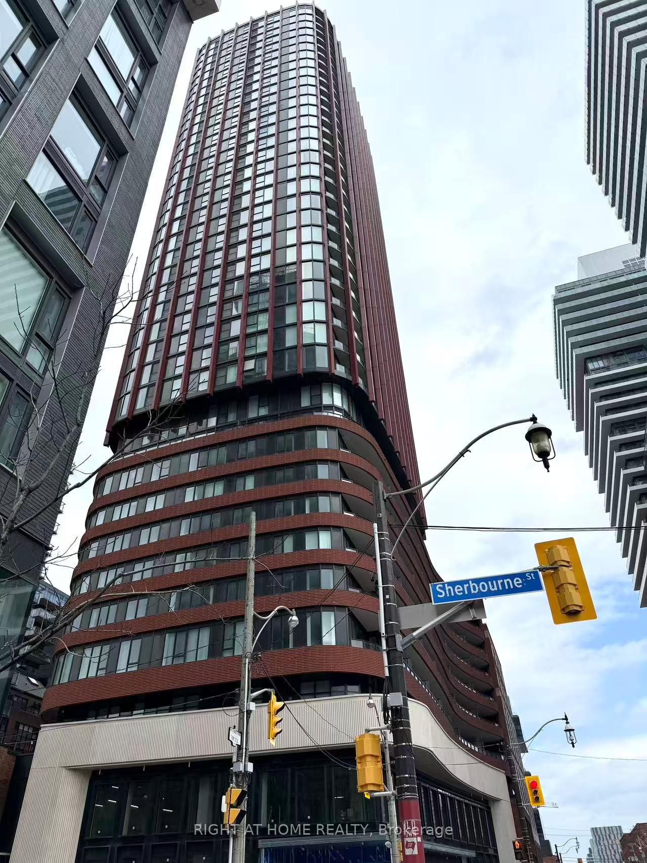 180-front-street-e-toronto-ontario-c12901812