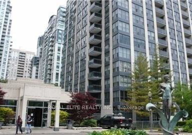 28-hollywood-avenue-north-york-ontario-c12902006