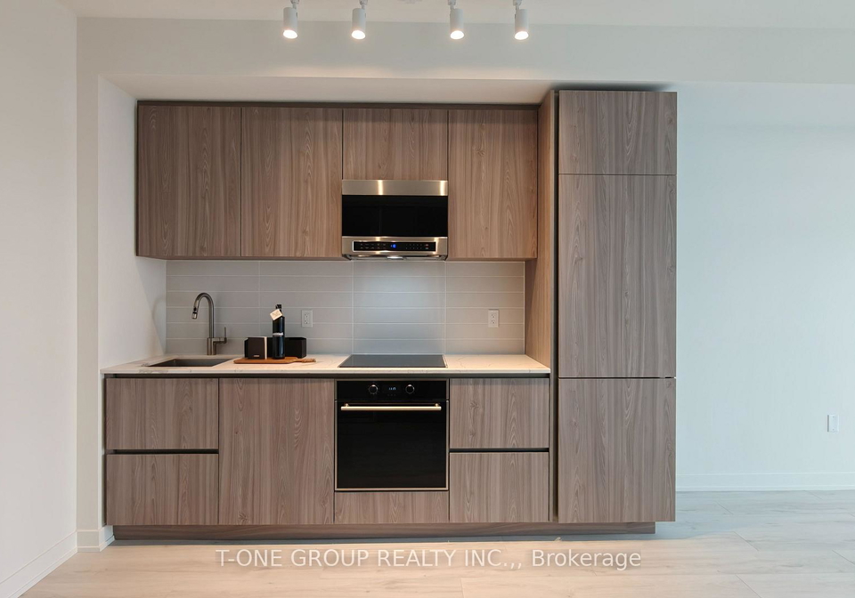 110-broadway-avenue-toronto-ontario-c12902132