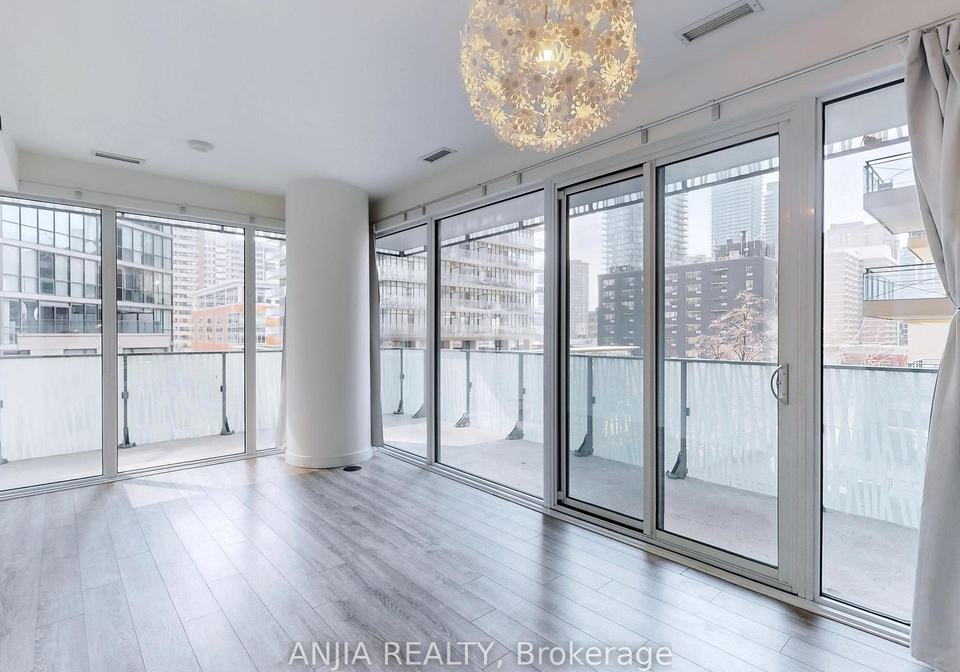 42-charles-street-e-toronto-ontario-c12902162