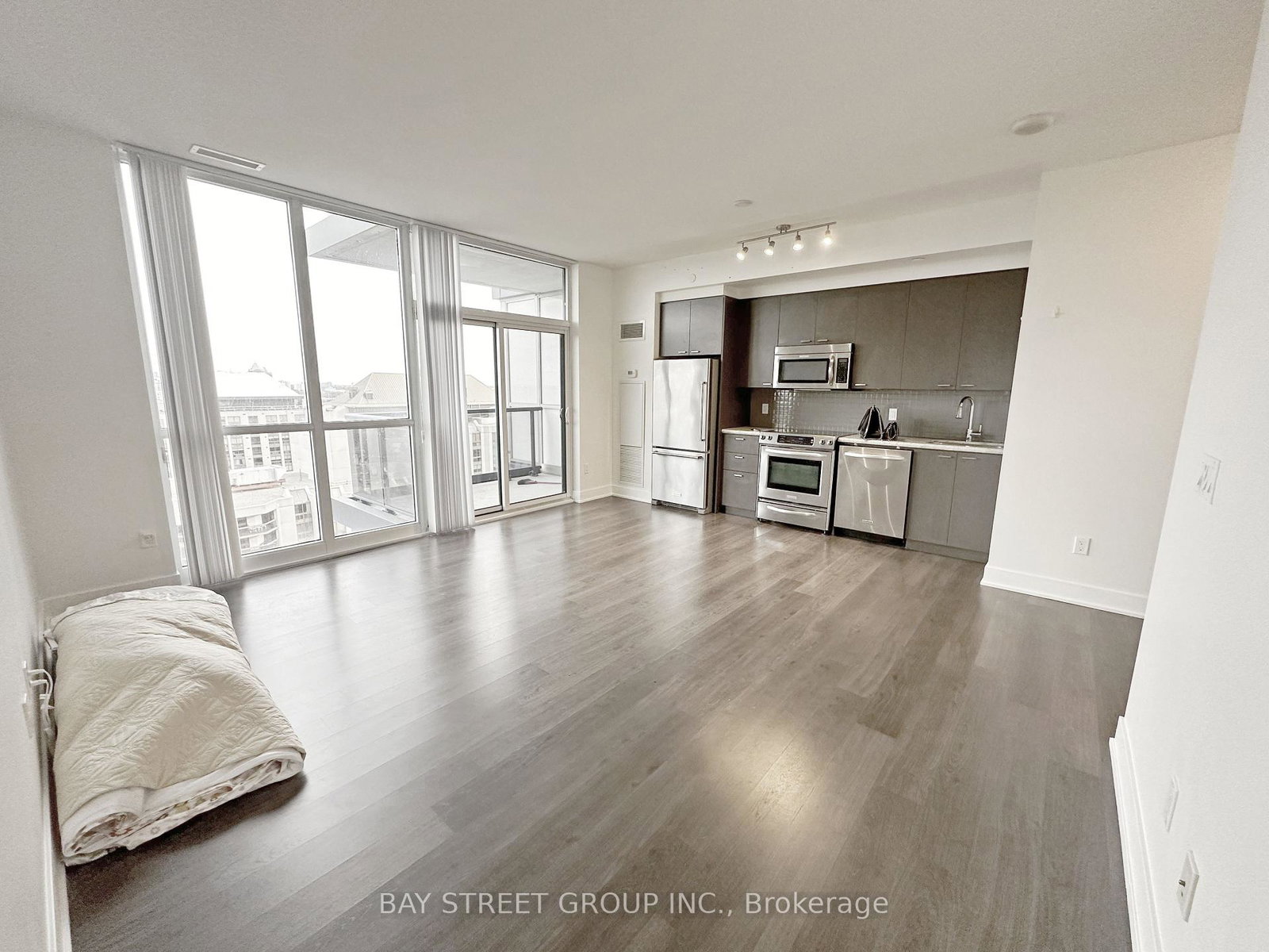 88-sheppard-avenue-e-north-york-ontario-c12902174