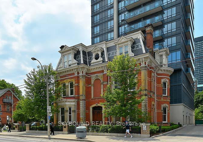 28-linden-street-toronto-ontario-c12902338