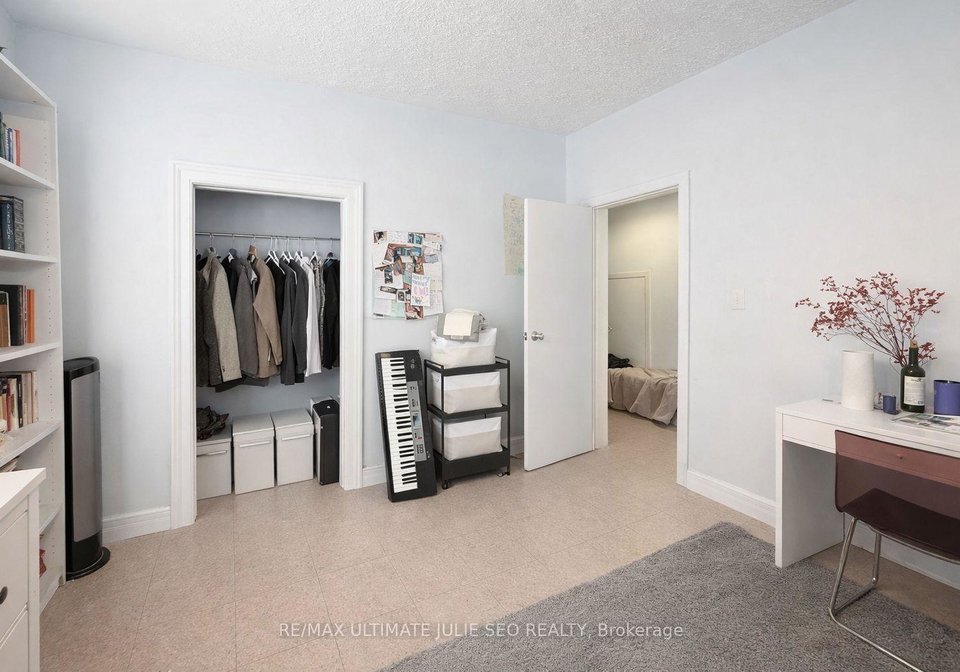 867-dundas-street-w-toronto-ontario-c12902470